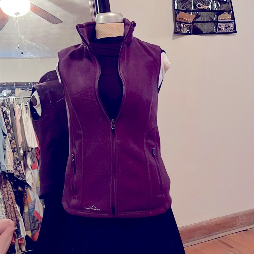 Eddie Bauer purple Sherpa vest size extra small.